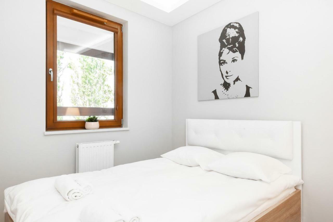 Apartments Warsaw Grzybowska By Renters Экстерьер фото
